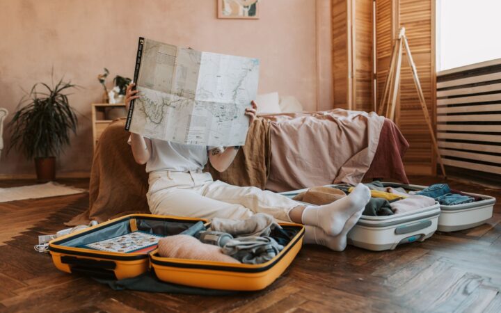 Periton Diyalizinde Seyahat: Malzeme Gönderimi, Tatil ve Uçak